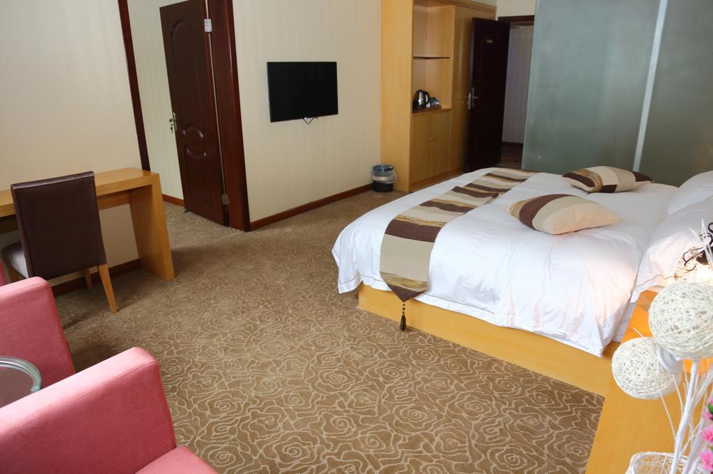 Panshan Tingquan Tuwo Holiday Resort Leshan Quarto foto