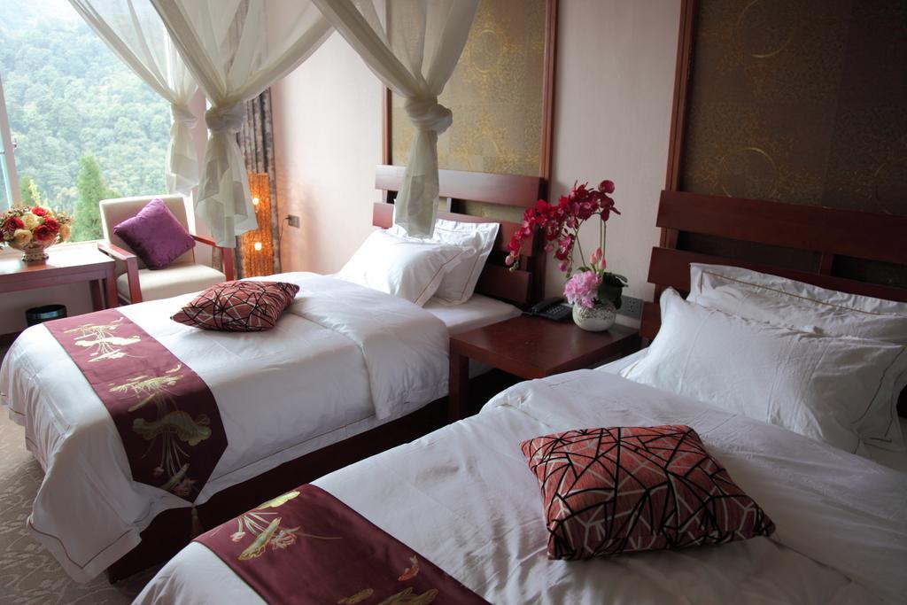 Panshan Tingquan Tuwo Holiday Resort Leshan Quarto foto