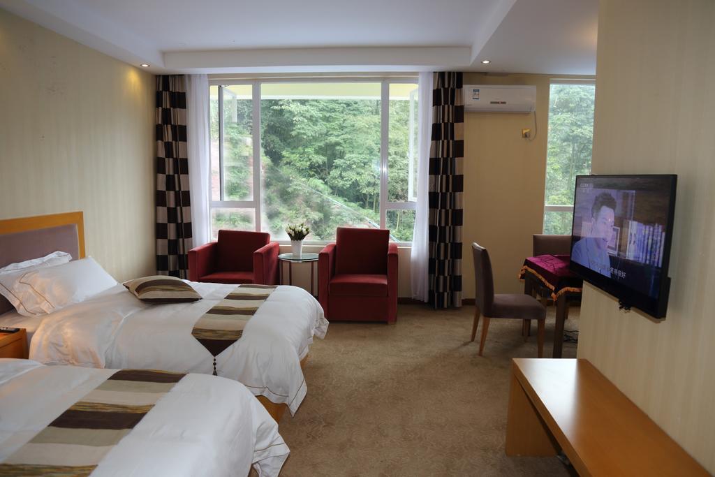 Panshan Tingquan Tuwo Holiday Resort Leshan Quarto foto