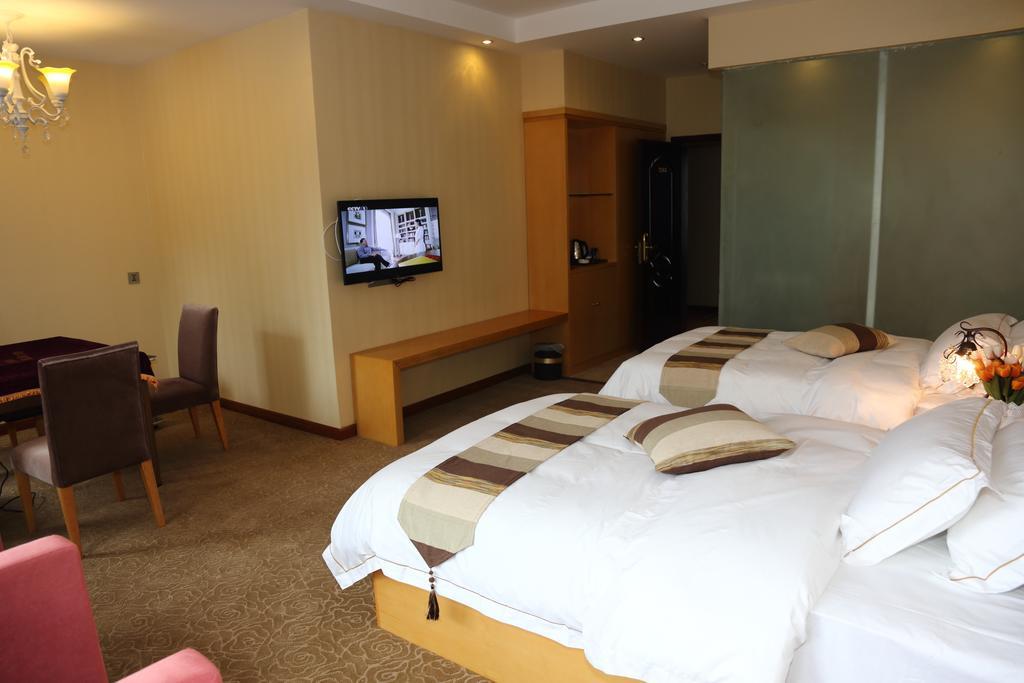 Panshan Tingquan Tuwo Holiday Resort Leshan Quarto foto